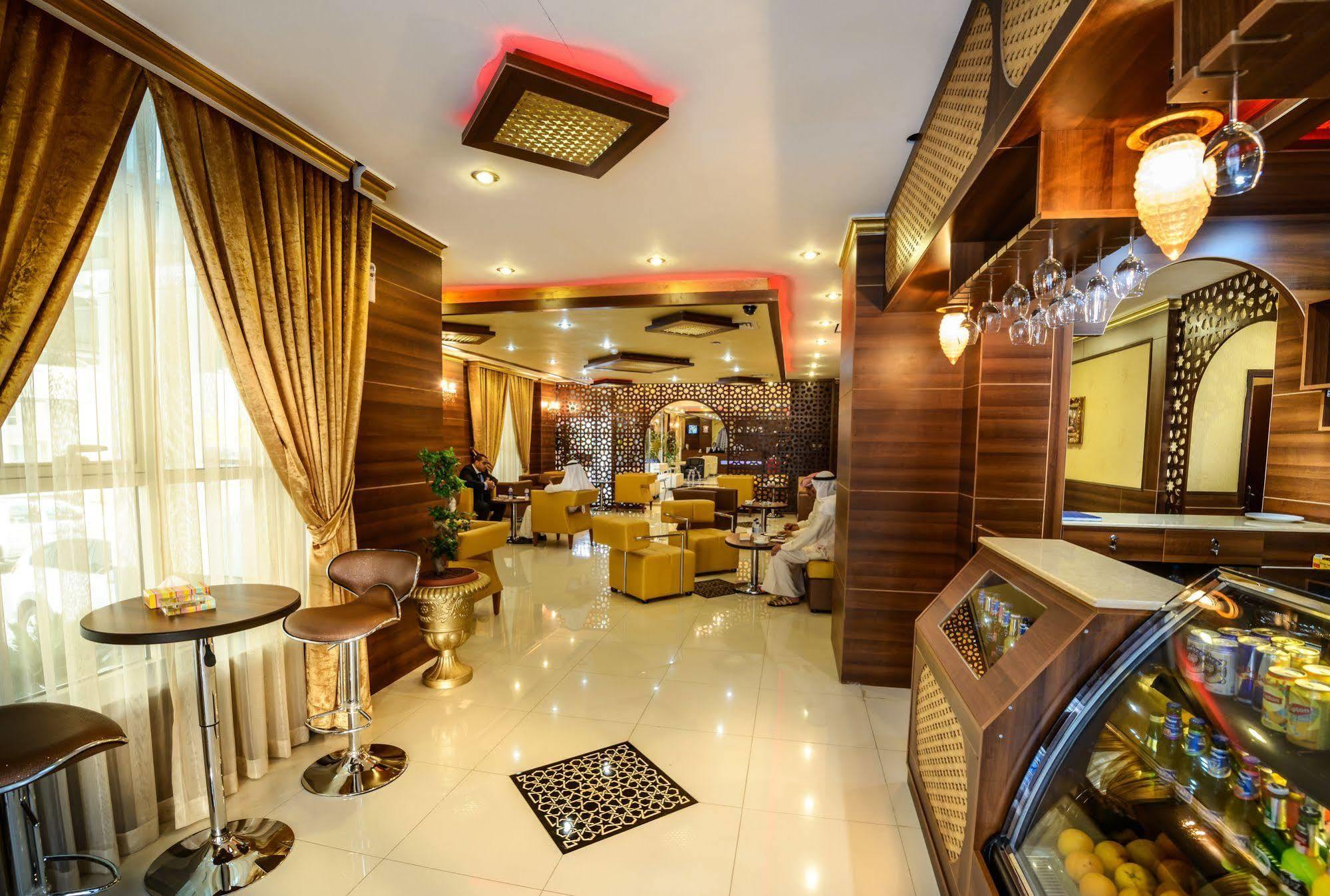 Bravo Royal Hotel Suites Kuwait City Bagian luar foto